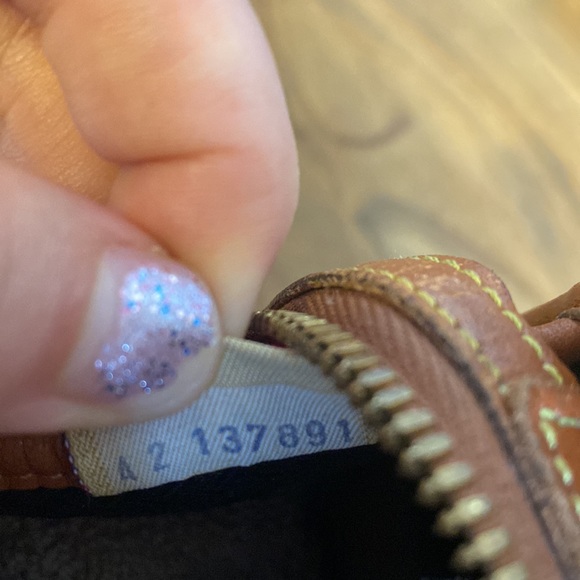 Vintage Dooney & Bourke AllWeather Leather Satchel - Picture 13 of 13